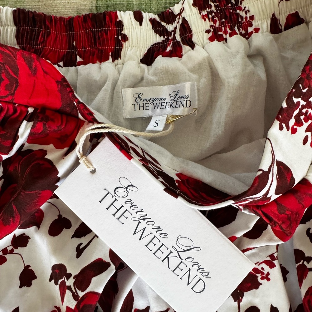 Everyone Loves the Weekend Kensington Skirt - Picture 4 of 4
